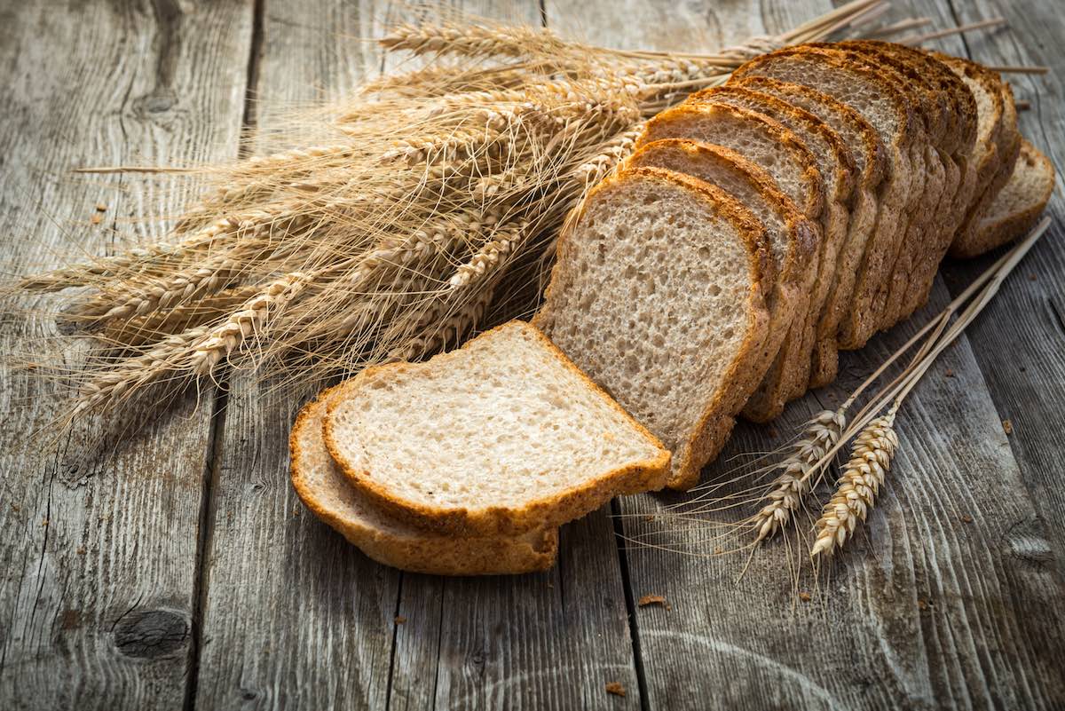 kinds-bread-whole-wheat-bread