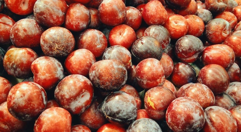Red_plums
