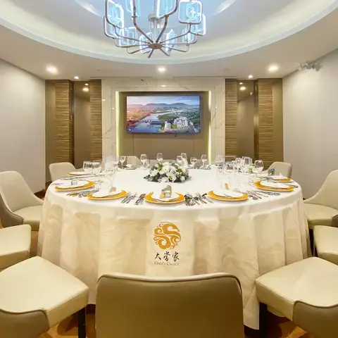 Chef's Choice Seafood Restaurant