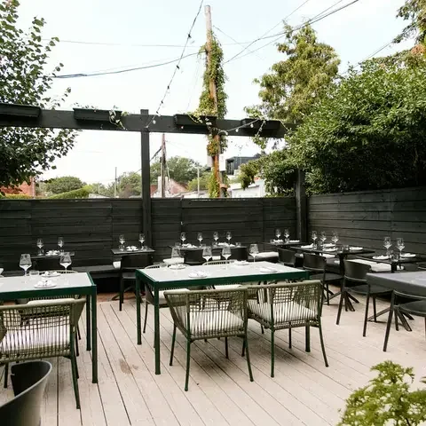 Henry's Restaurant