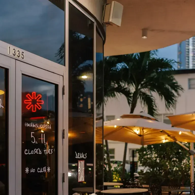 Entranceway to Miami Slice.