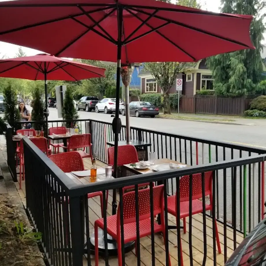 Via Tevere Pizzeria Victoria Drive