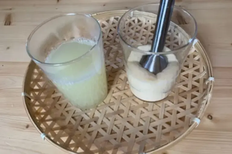 mixing the broth Courtesy of Chef Mengxin Zhou