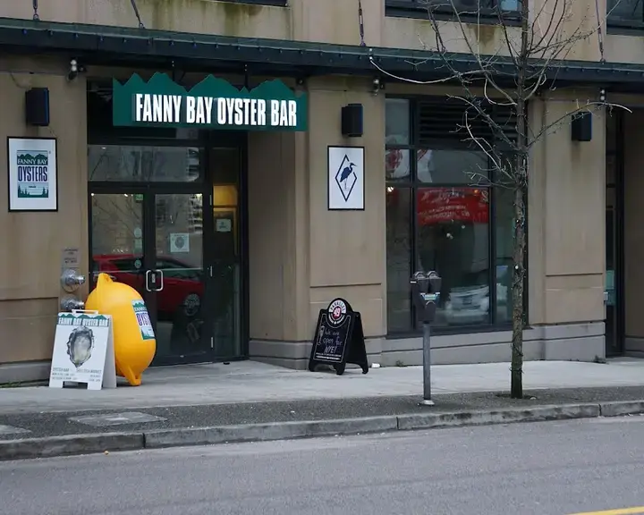 Fanny Bay Oyster Bar &amp; Shellfish Market